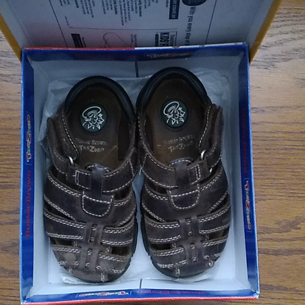 Buster Brown Sandals